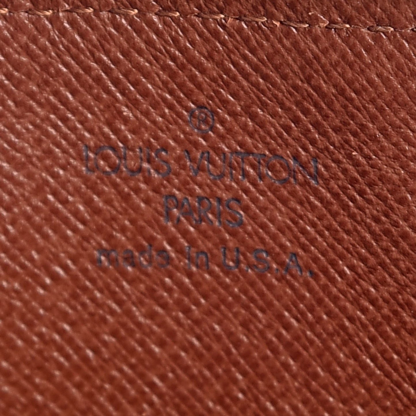 Monogram Papillon 26