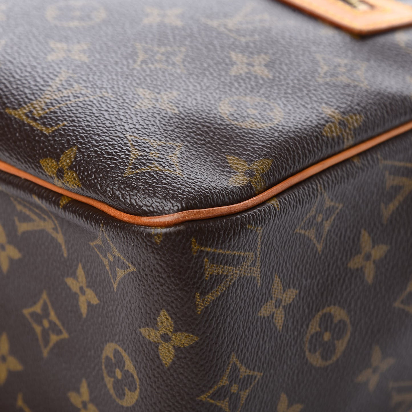 Monogram Cite GM