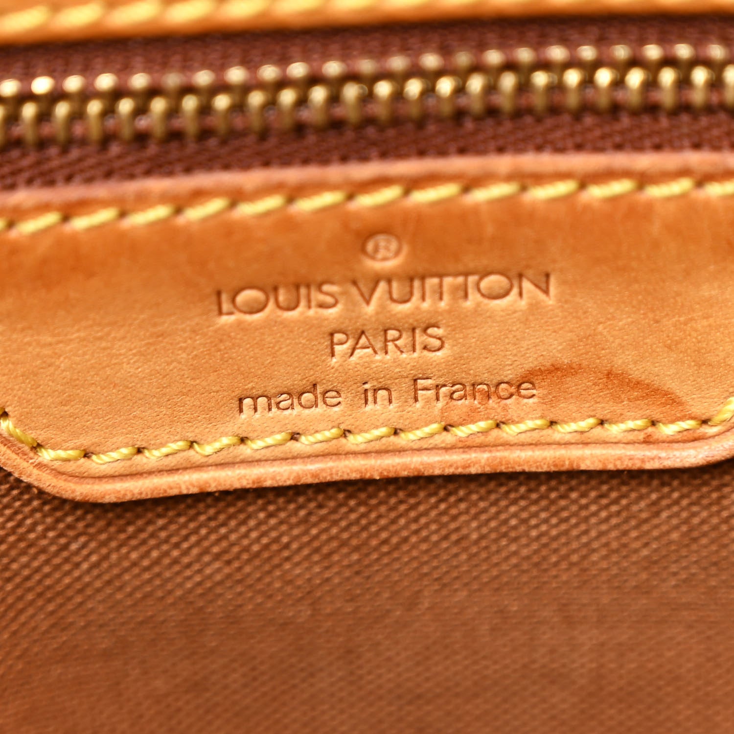 Louis Vuitton Monogram Cabas Mezzo 6 of 12