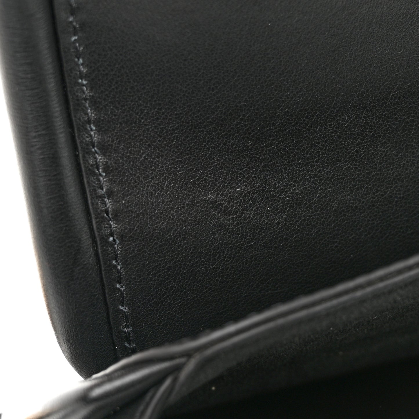 Epi Hide and Seek Black