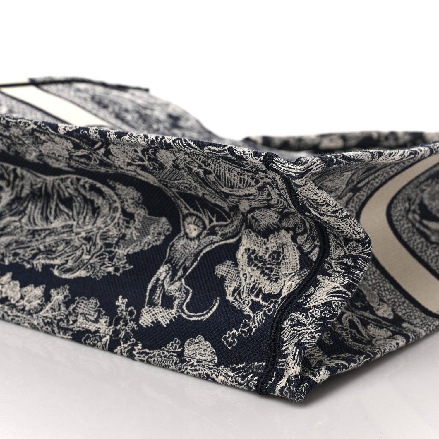 Christian Dior Canvas Embroidered Large Dioriviera Toile De Jouy Reverse Book Tote Blue 9 of 9