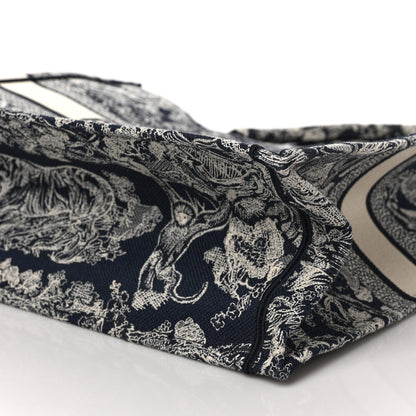 Christian Dior Canvas Embroidered Large Dioriviera Toile De Jouy Reverse Book Tote Blue 9 of 9