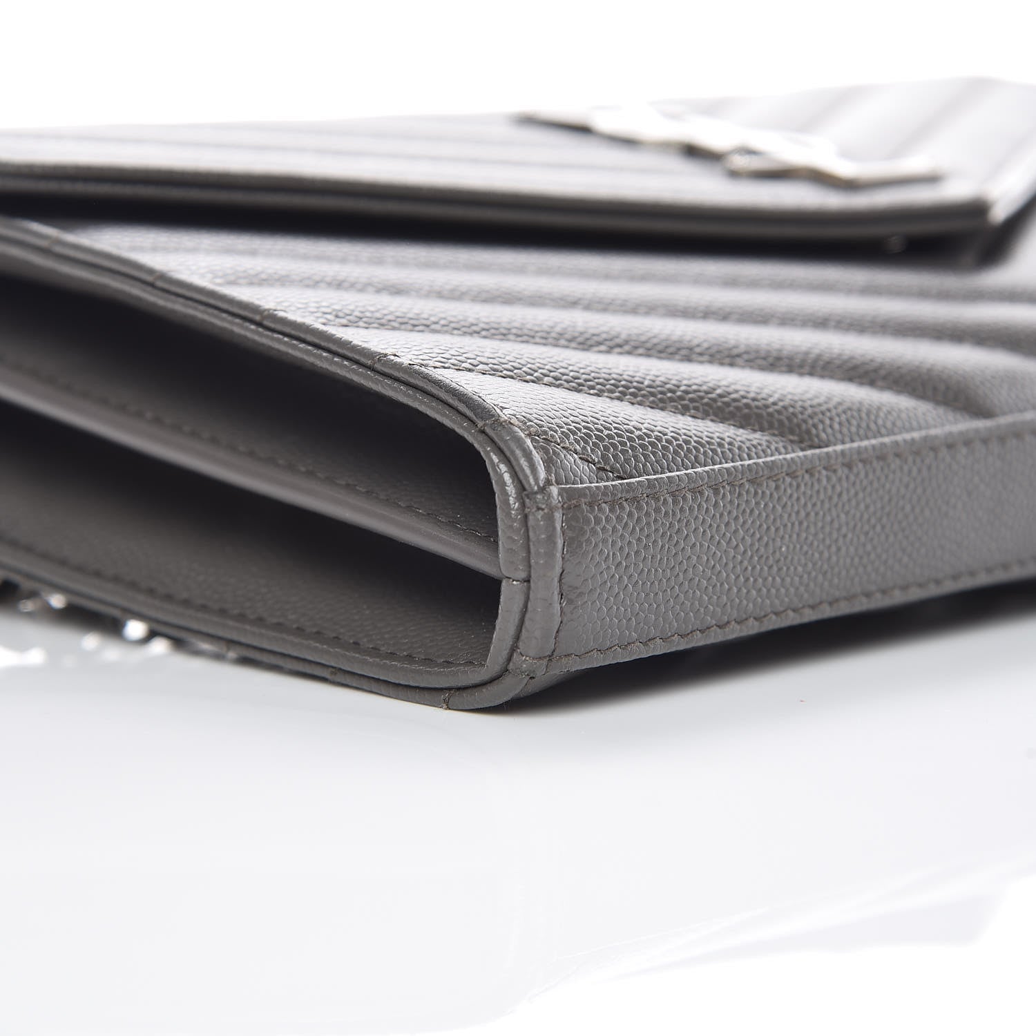 Saint Laurent Grain De Poudre Matelasse Chevron Monogram Chain Wallet Earth 7 of 9
