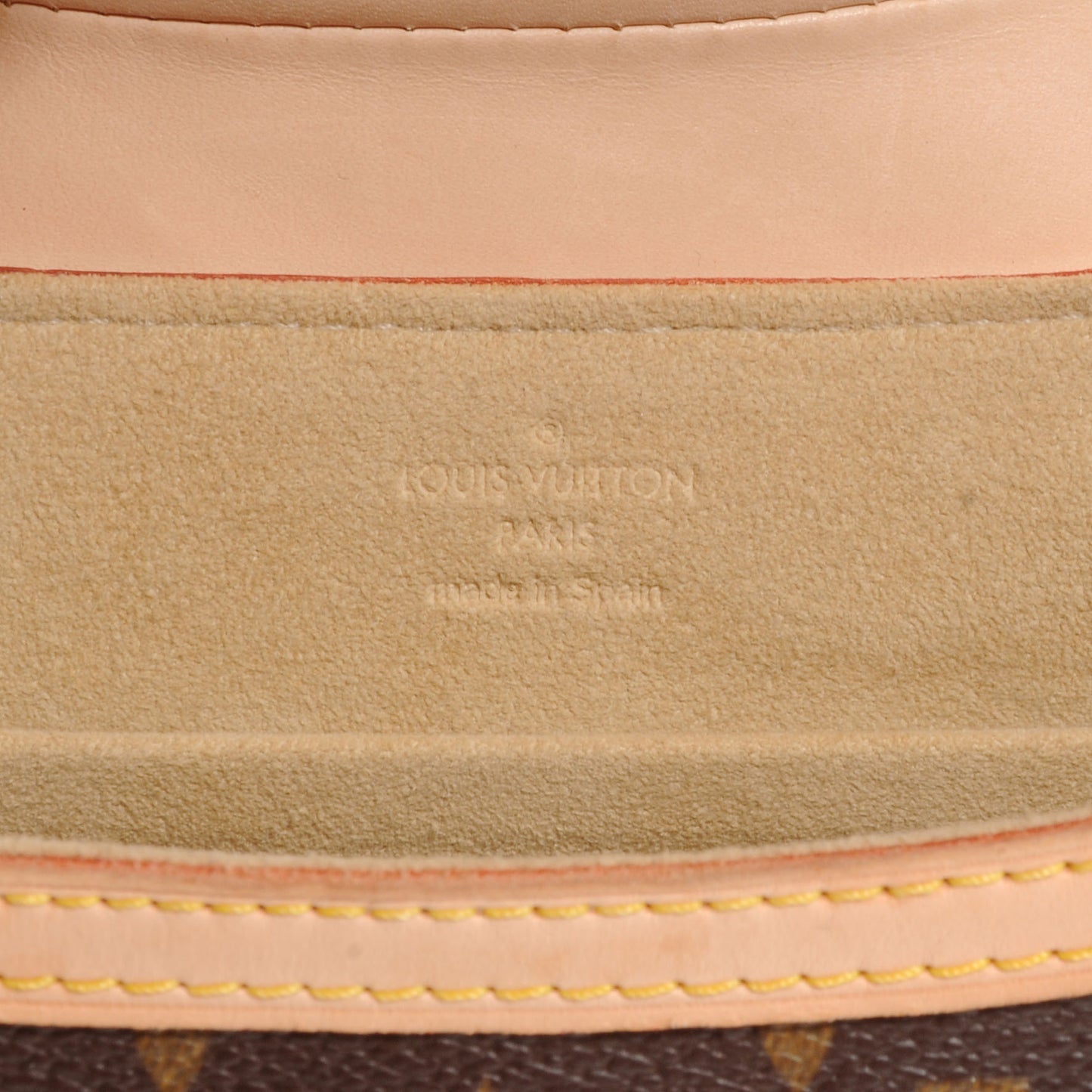 Monogram Leonor