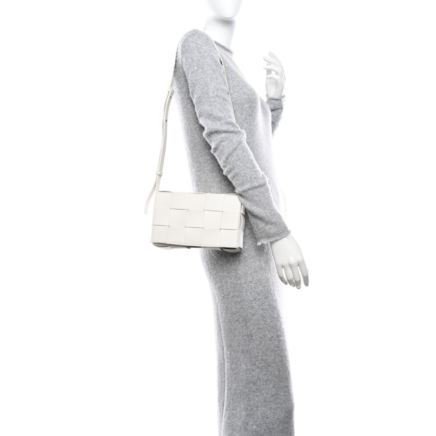 Bottega Veneta Lambskin Maxi Intrecciato Cassette Crossbody Bag White 2 of 11