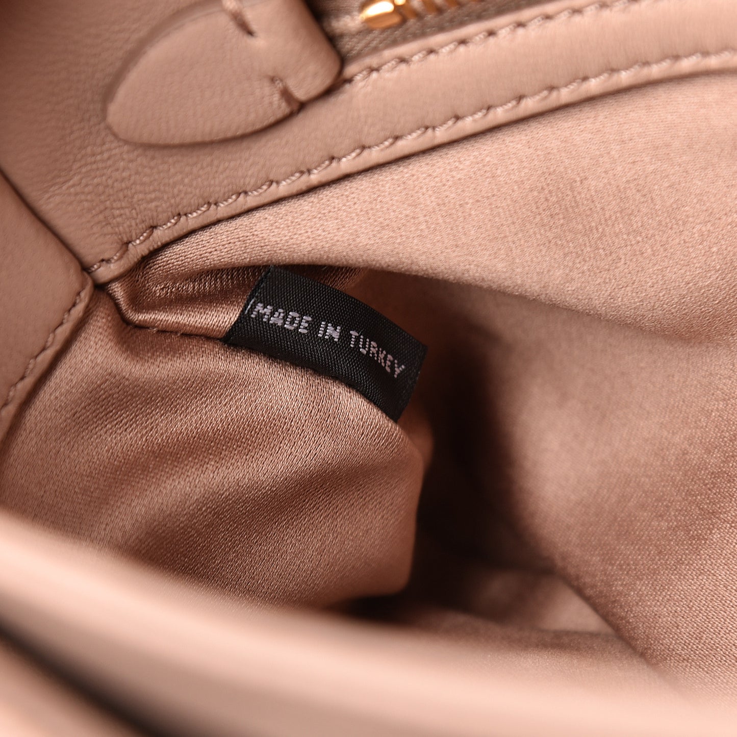 Nappa Matelasse Clutch Cammeo