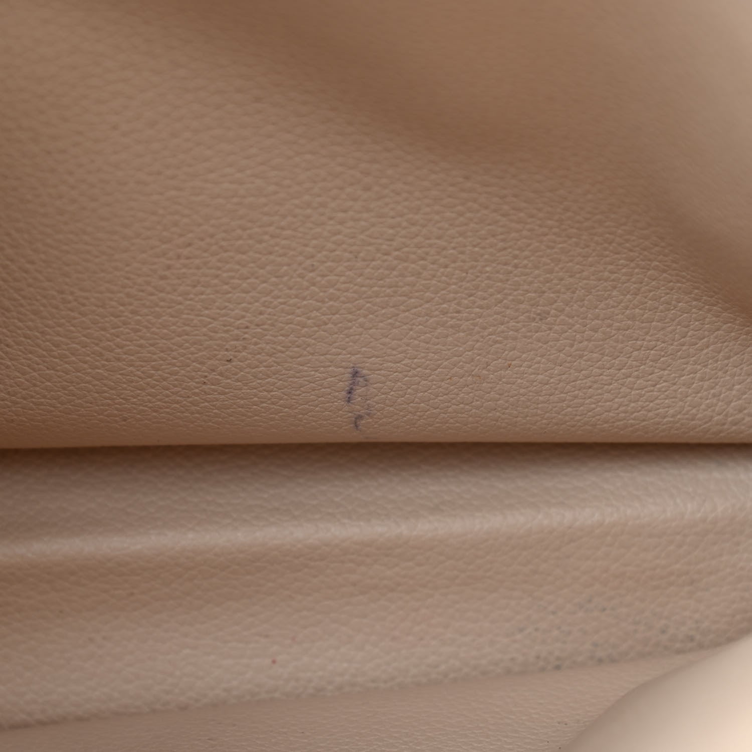 Louis Vuitton Monogram Sac Plat 9 of 17