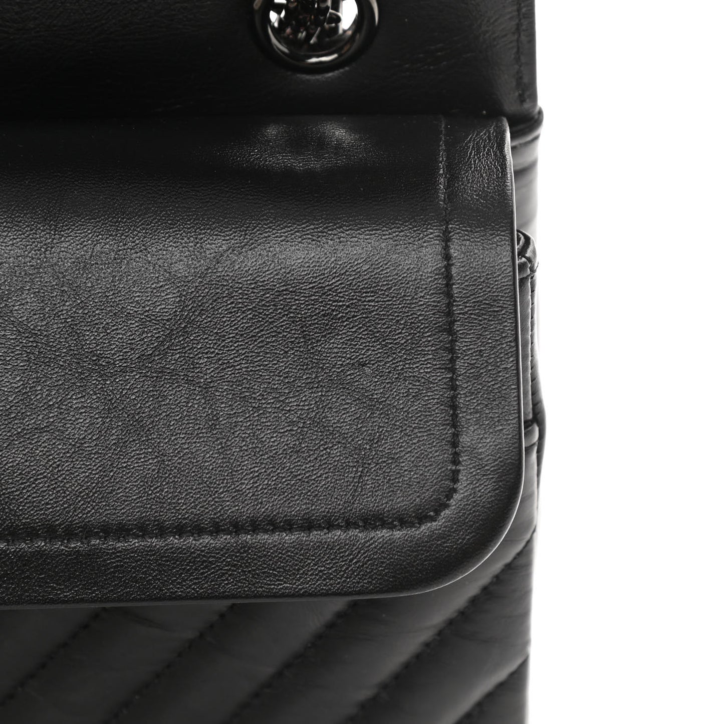 Aged Calfskin Chevron Quilted 2.55 Reissue 225 Flap So Black