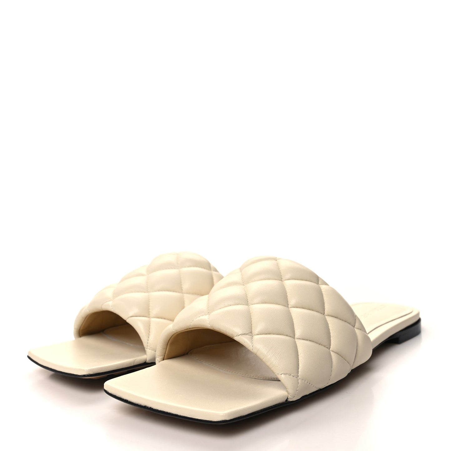 Nappa Matelasse Padded Flat Sandals 40 Sea Salt