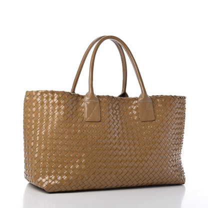 Bottega Veneta Spazzolato Nappa Intrecciato Medium Moon Cabat 4 of 21