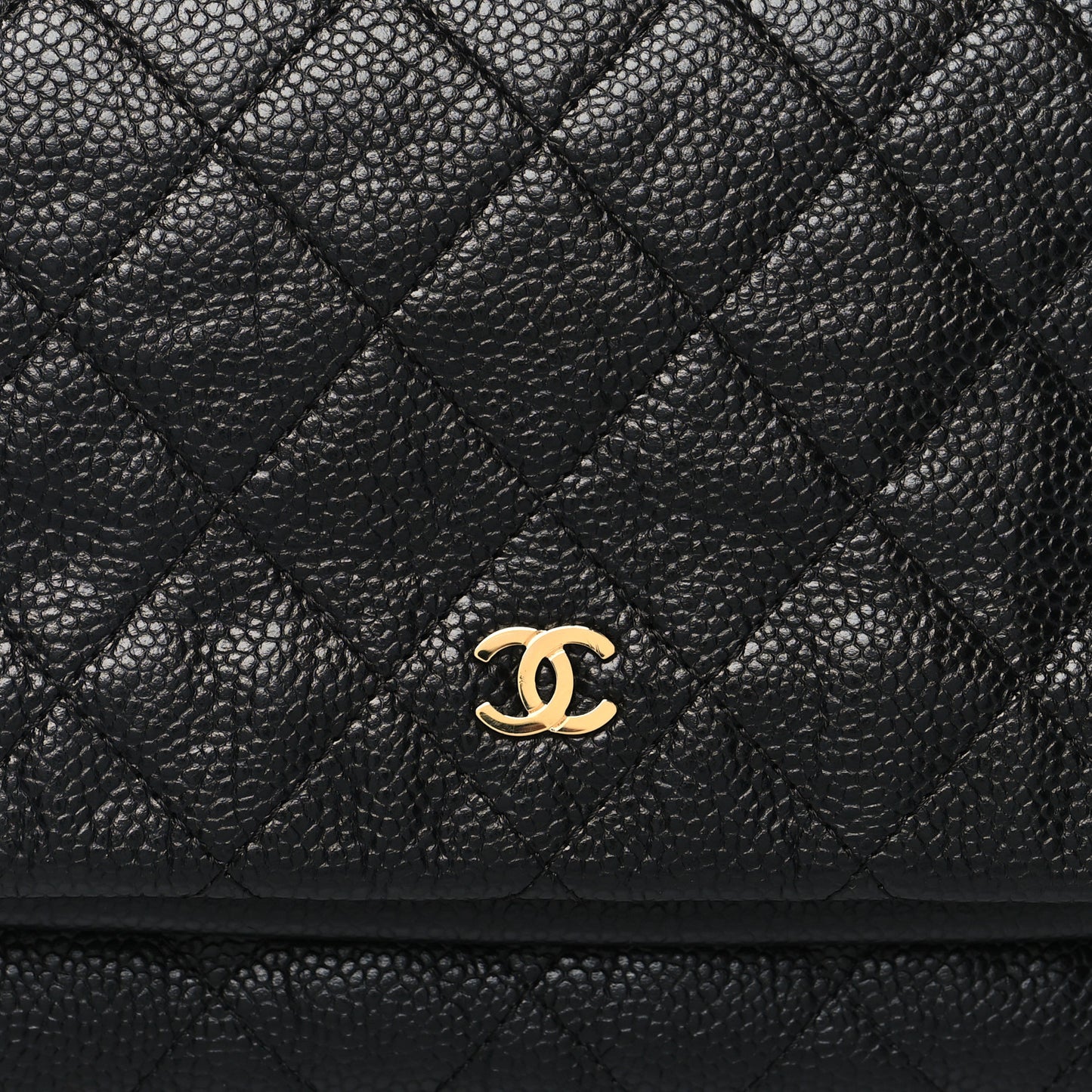 Caviar Quilted CC Beauty Clutch Black