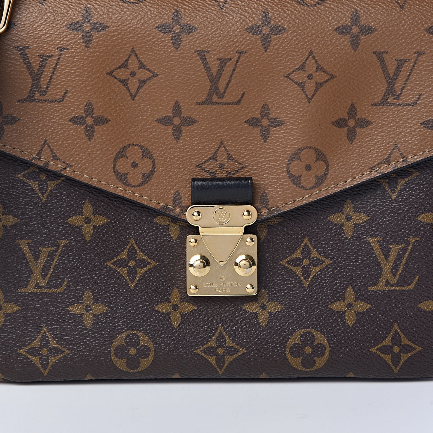 Reverse Monogram Pochette Metis