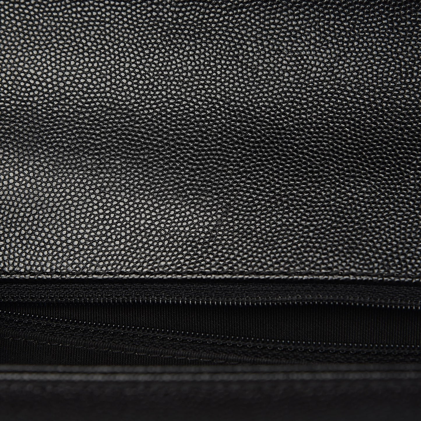 Caviar Quilted New Medium Boy Flap Black