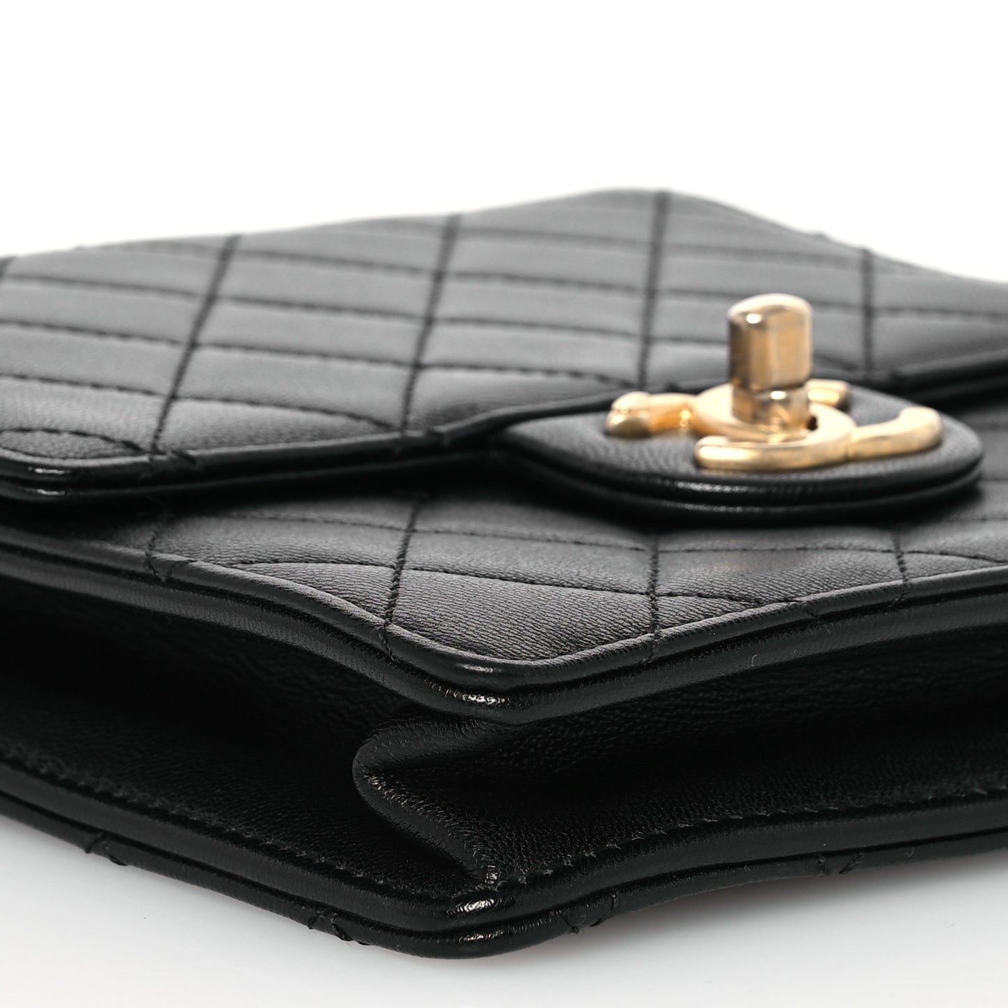 Lambskin Quilted Chic Pearls Flap Black