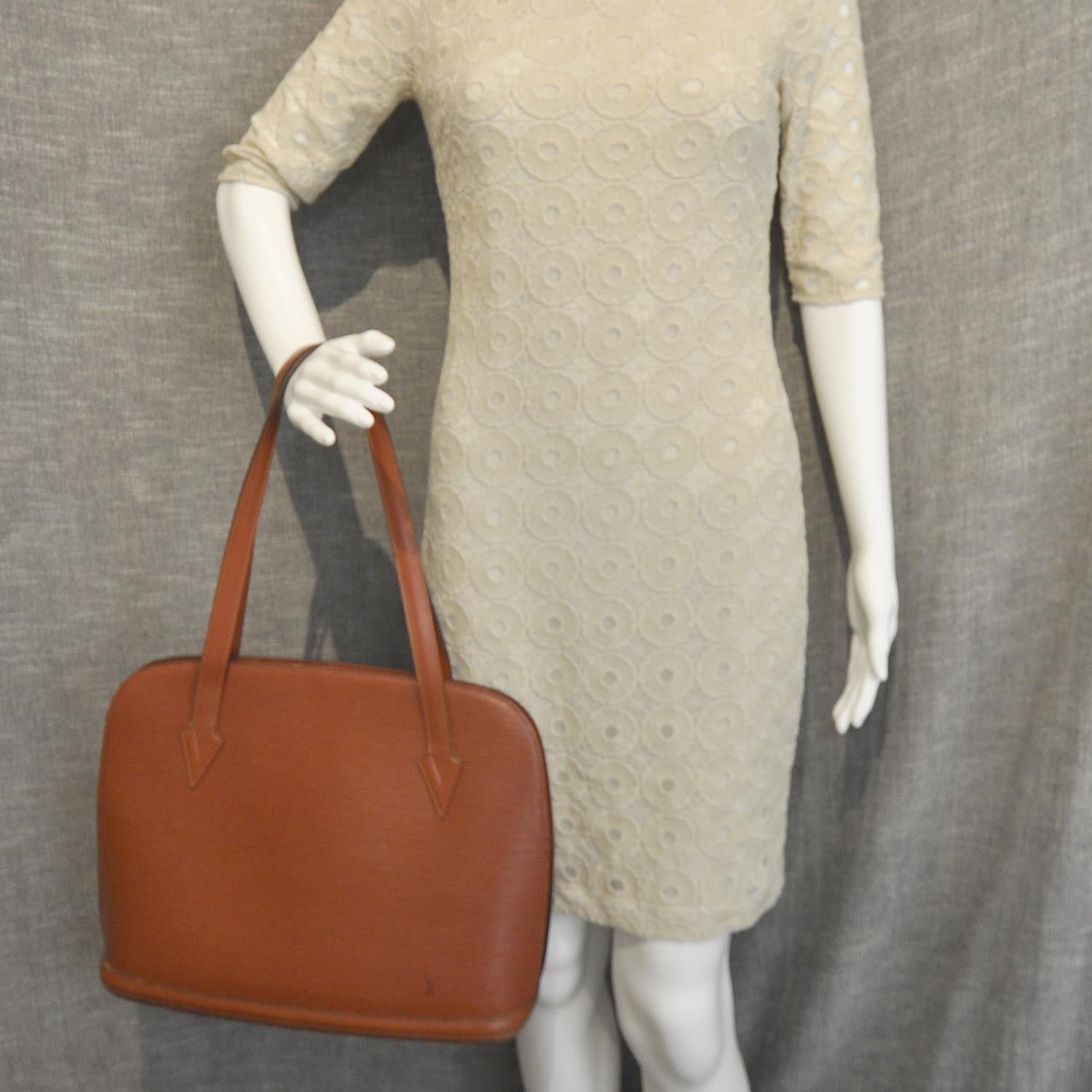 Louis Vuitton Epi Lussac Fawn 2 of 7