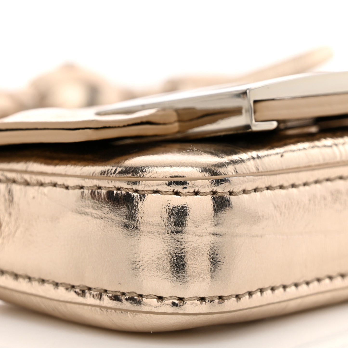 Metallic Nano Baguette So Sweet Handle Charm Gold