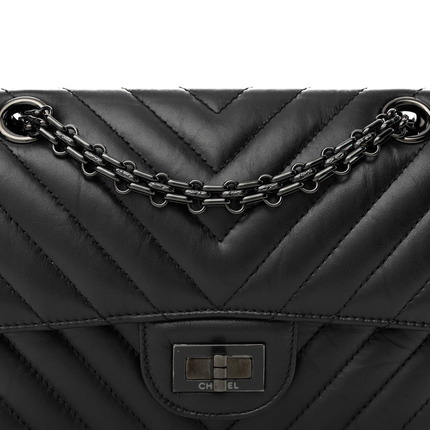 Aged Calfskin Chevron Quilted 2.55 Reissue Mini Flap So Black