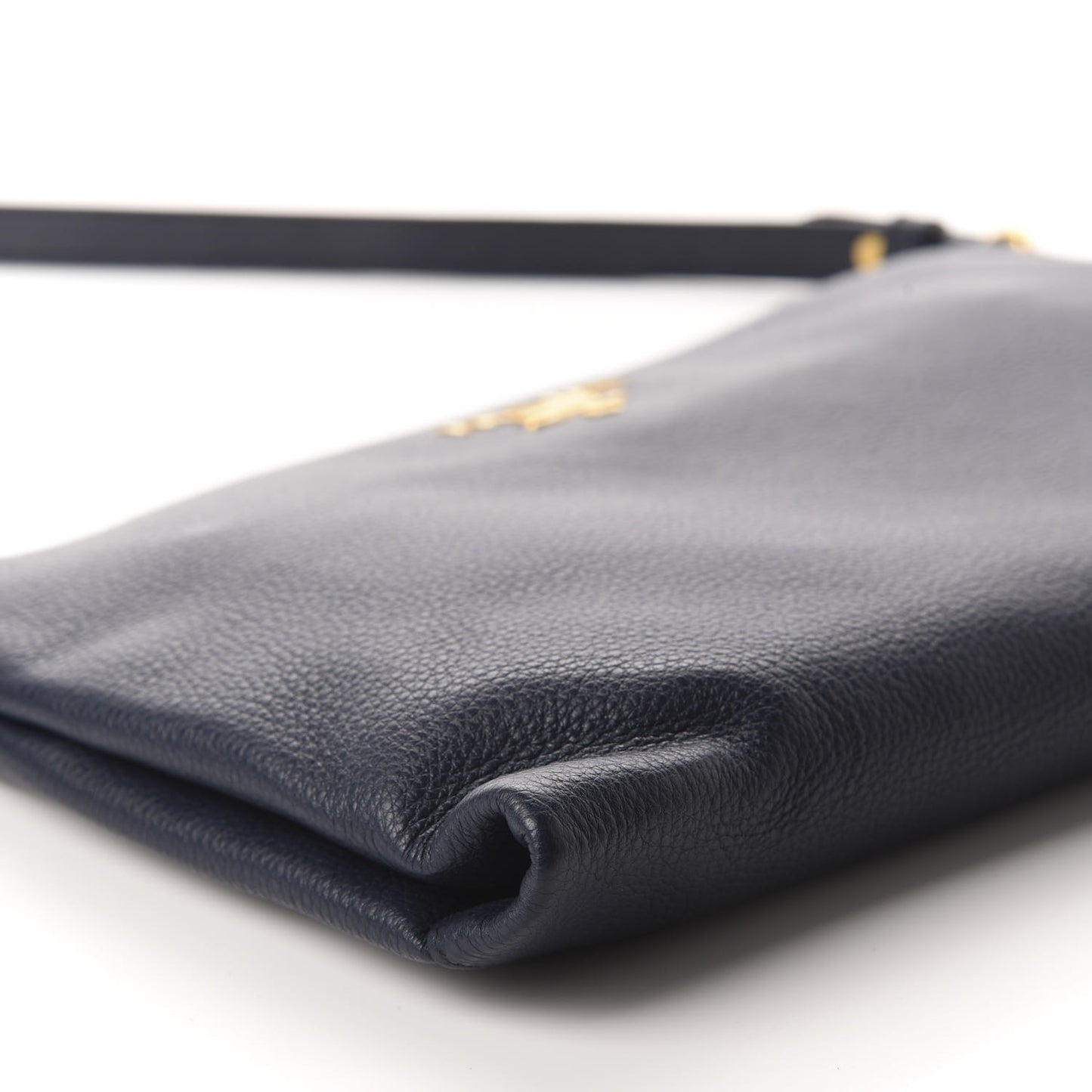 Vitello Daino Zippered Shoulder Bag Baltico