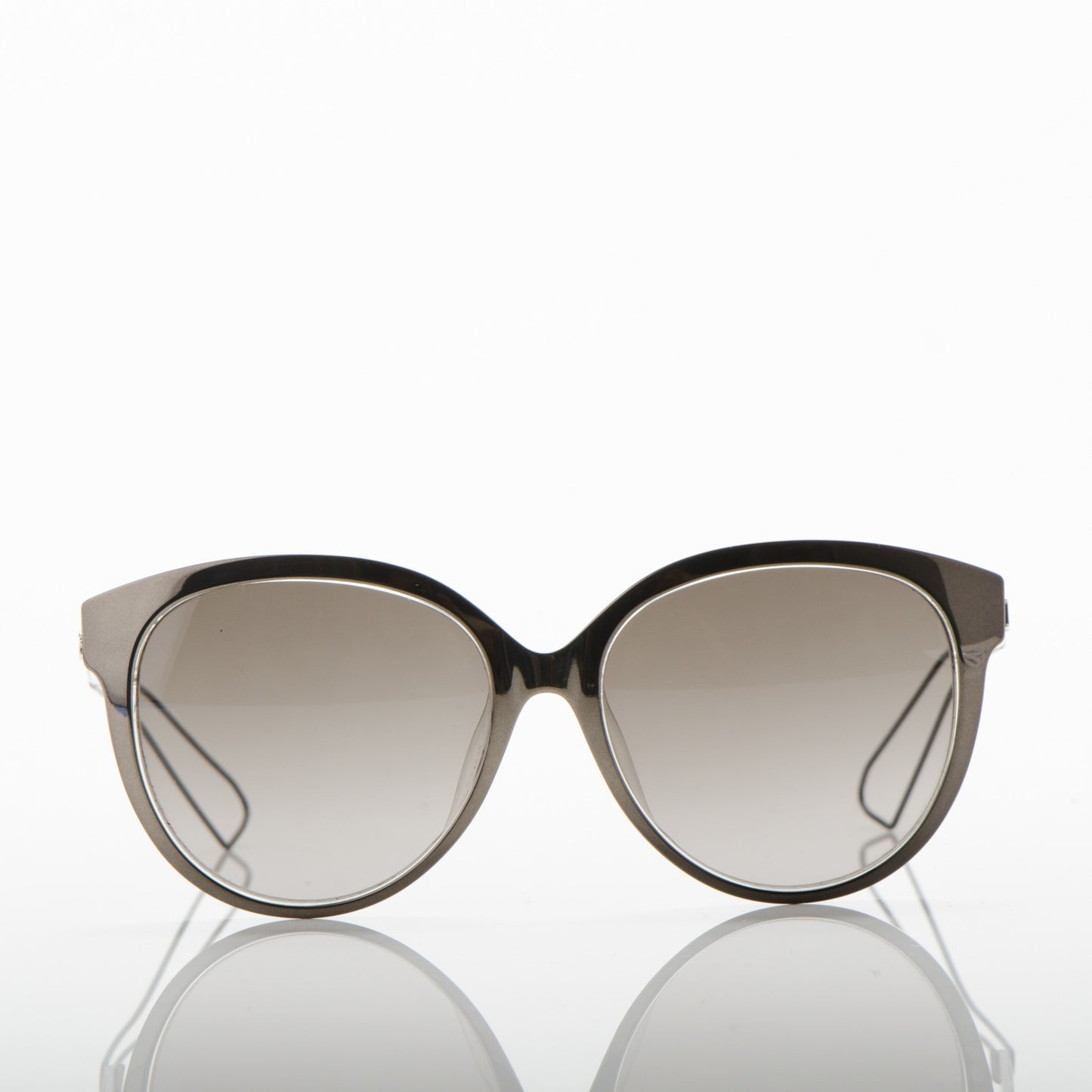 Diorama Sunglasses Grey Crystal