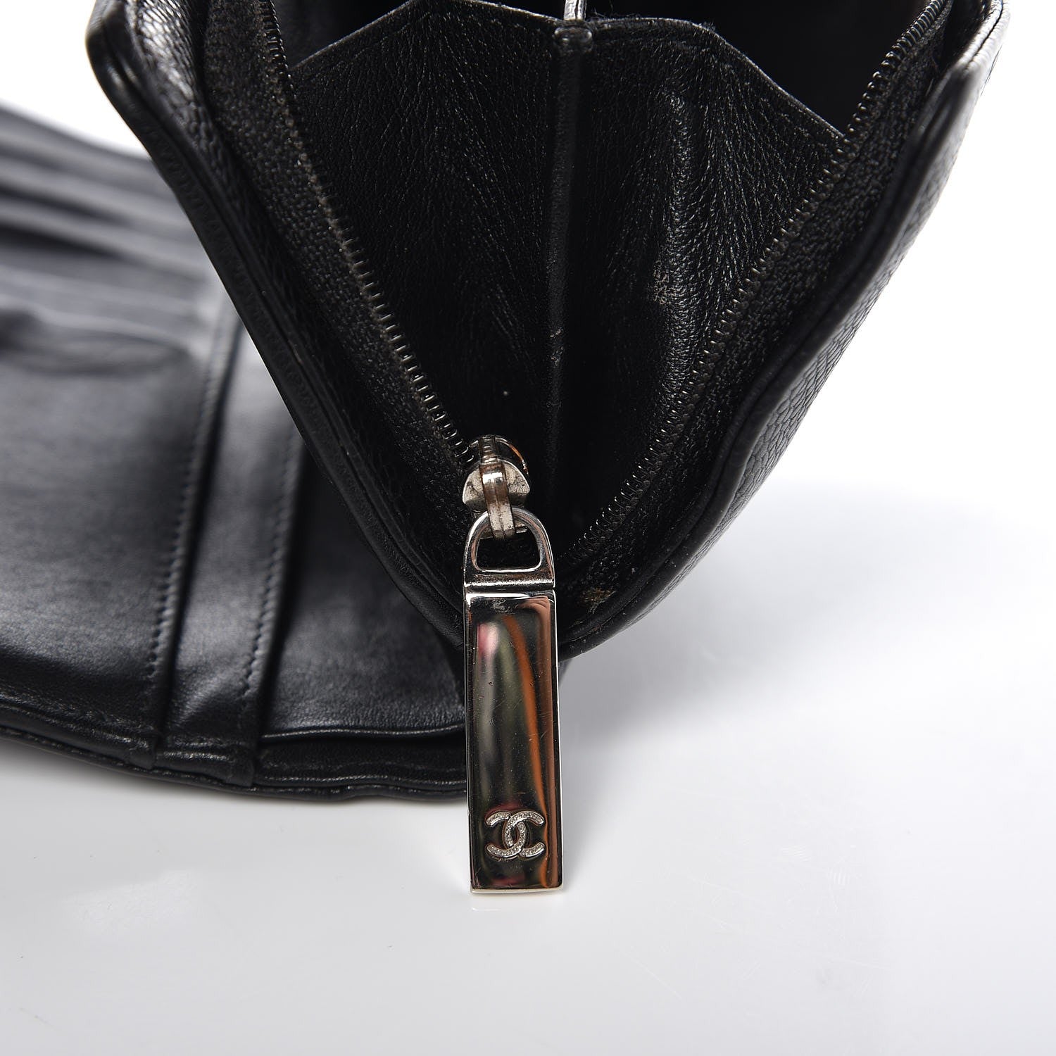 Chanel Caviar Timeless CC Zipped Pocket Wallet Black 15 of 16