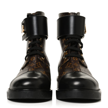 Louis Vuitton Calfskin Monogram Wonderland Flat Ranger Boots 39.5 Black 2 of 10
