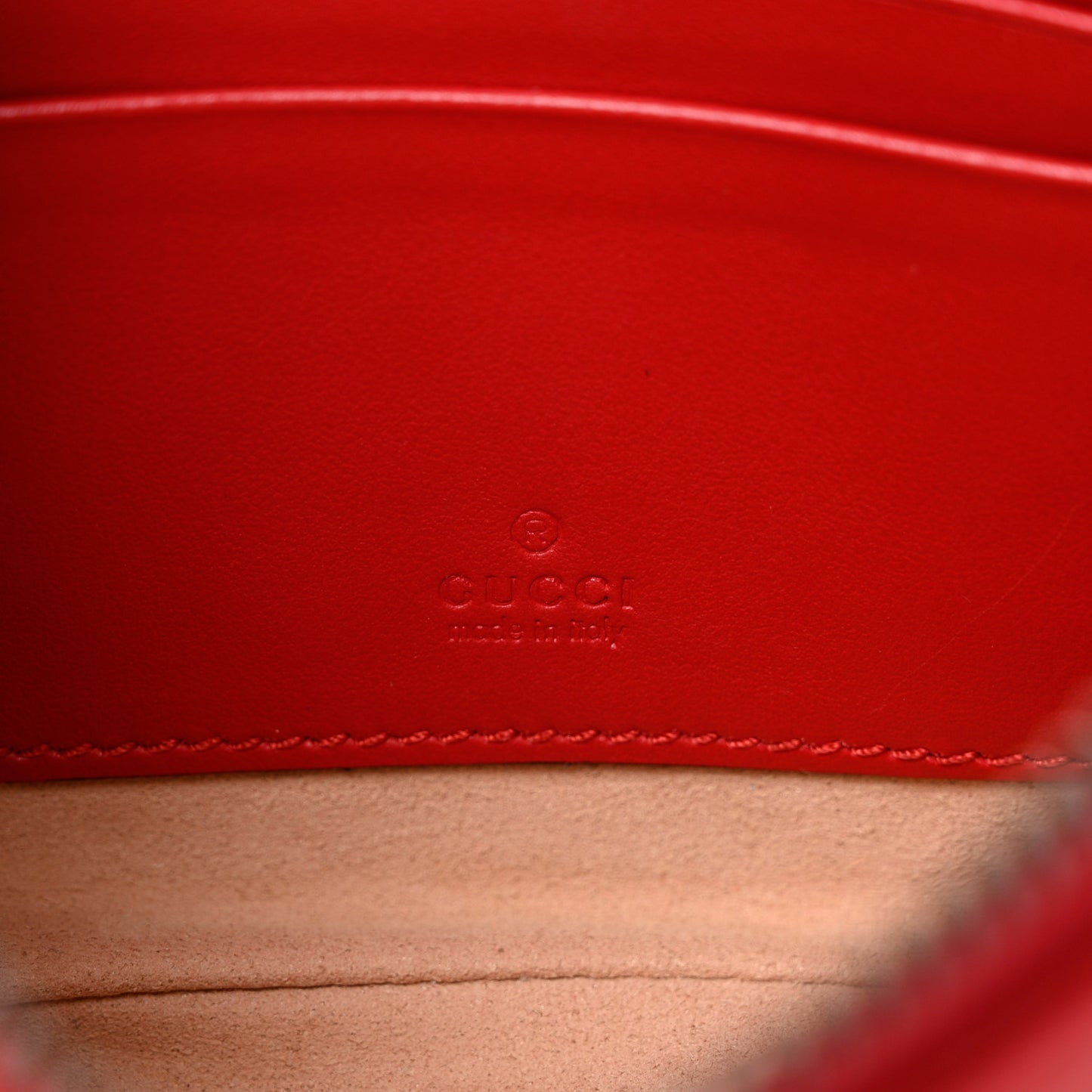 Calfskin Matelasse GG Marmont Wrist Wallet Hibiscus Red