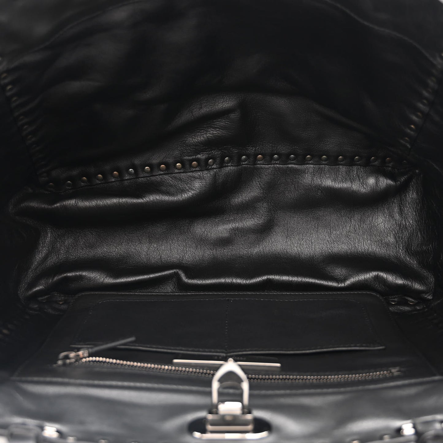 Vitello Studded Medium Rockstud Tote Black