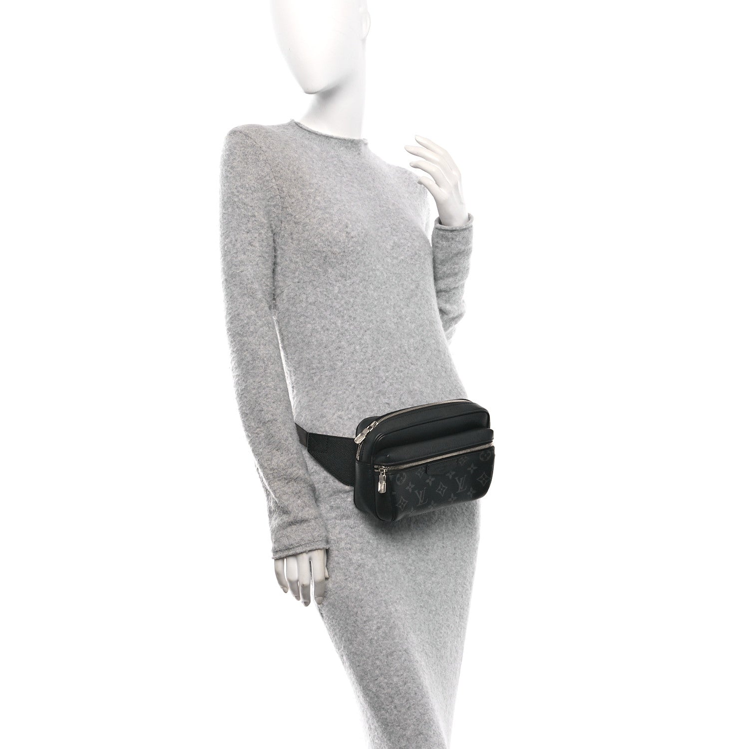 Louis Vuitton Taiga Monogram Outdoor Bumbag Black 2 of 10