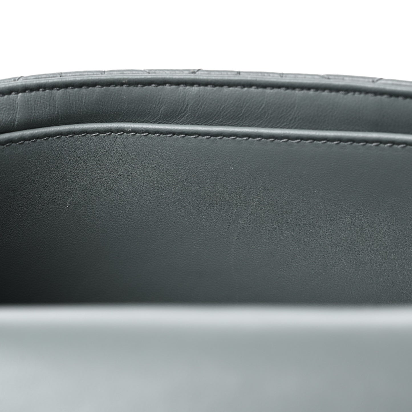 Supple Calfskin Cannage Medium Caro Bag Ethereal Grey