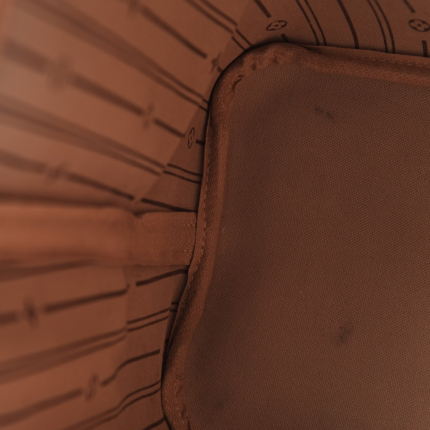 Louis Vuitton Monogram Neverfull MM 9 of 18