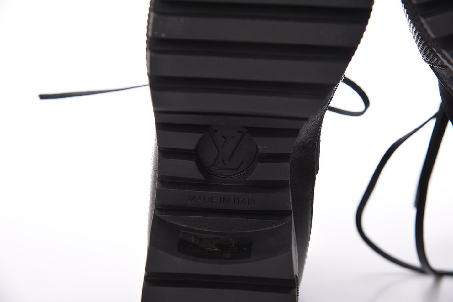 Suede Calfskin Monogram LV Black Heart Laureate Platform Desert Boots 36.5 Black
