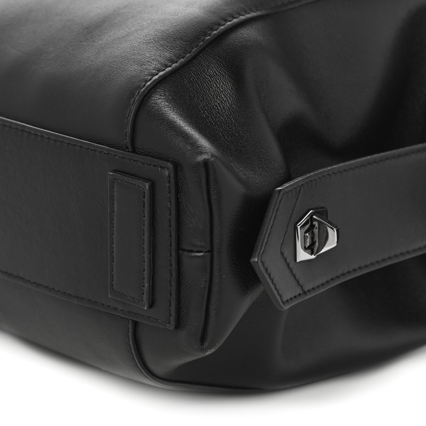 Smooth Calfskin Small Soft Antigona Black