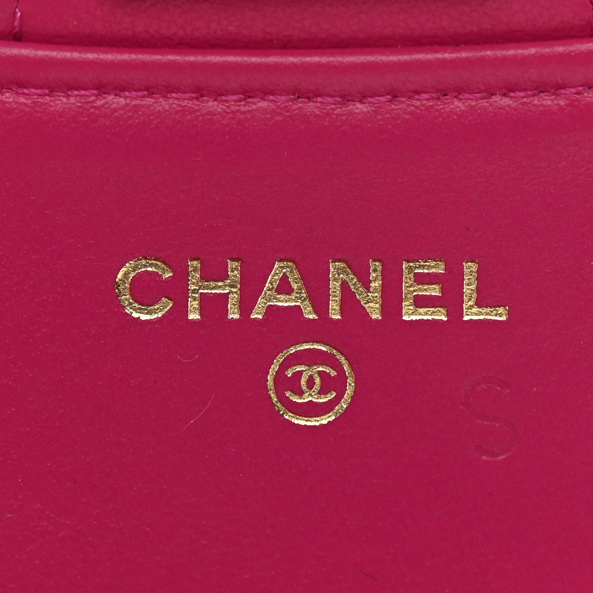 Aged Calfskin Quilted 2.55 Reissue Phone Holder With Chain Fuchsia