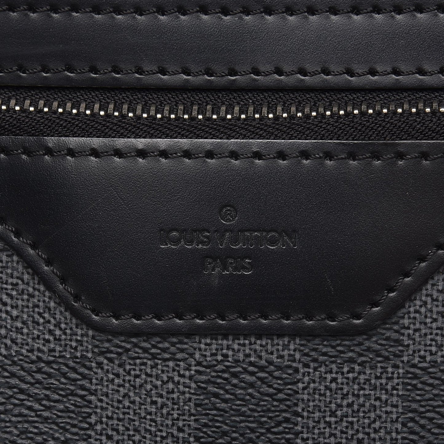 Damier Graphite Steeve