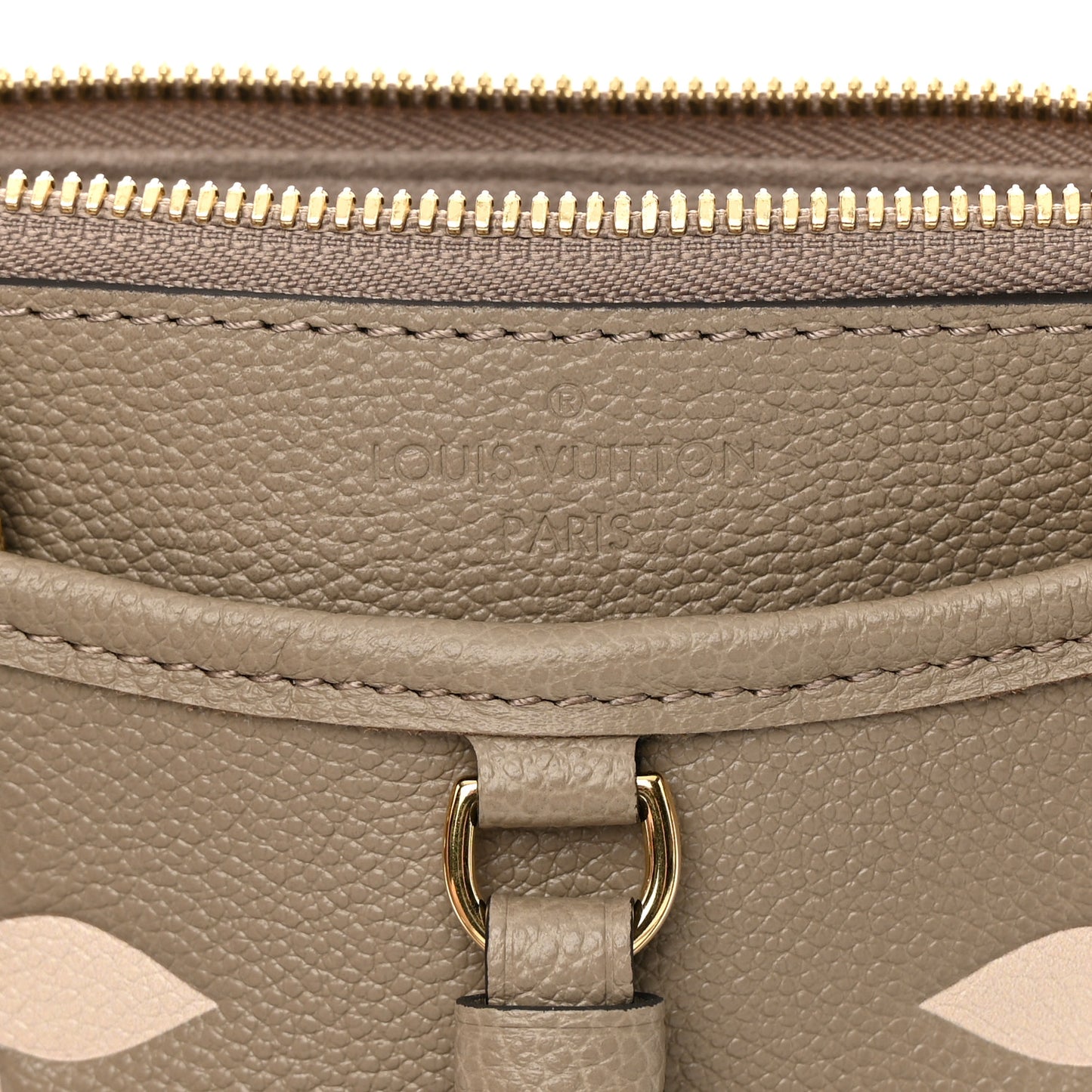 Empreinte Monogram Giant Trianon PM Tourterelle Creme