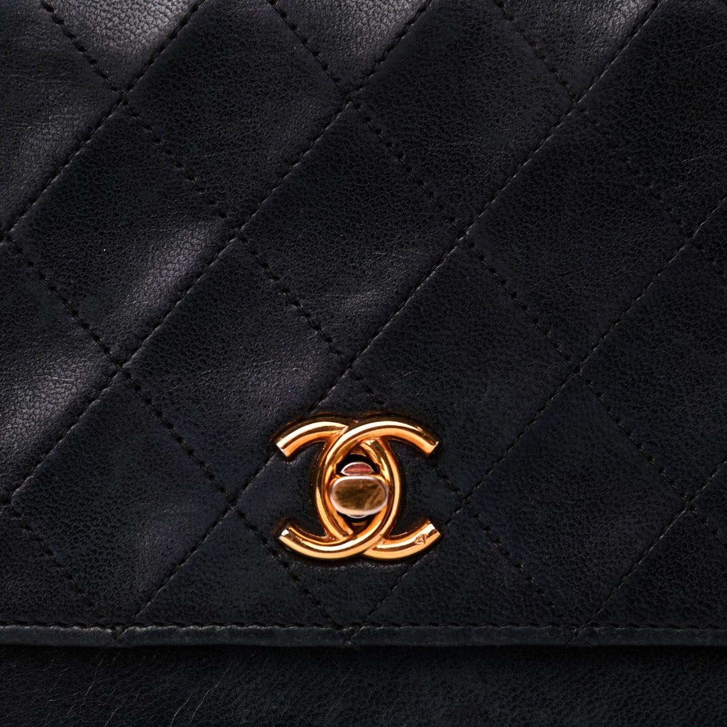 Lambskin Quilted Medium Double Flap Black