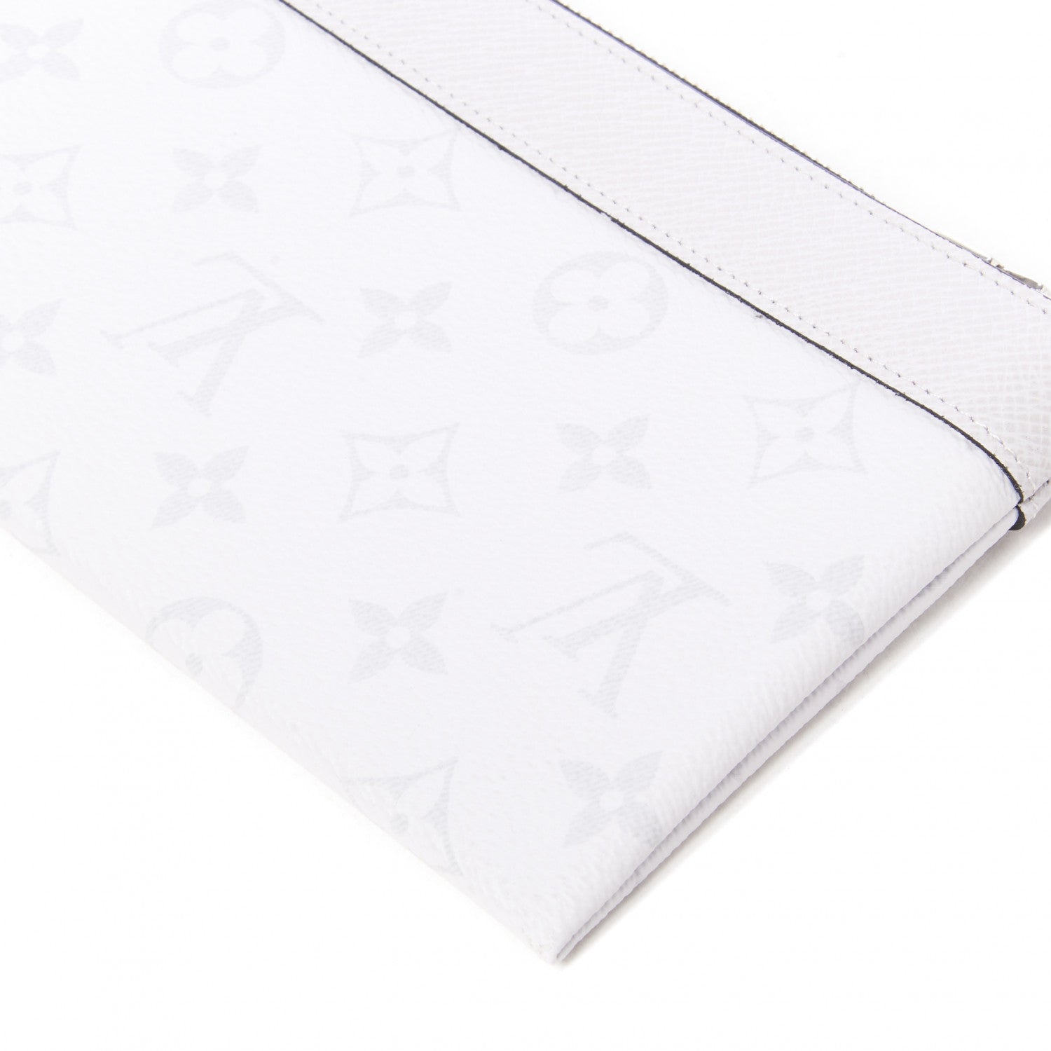 Louis Vuitton Monogram Discovery Pochette White 4 of 7