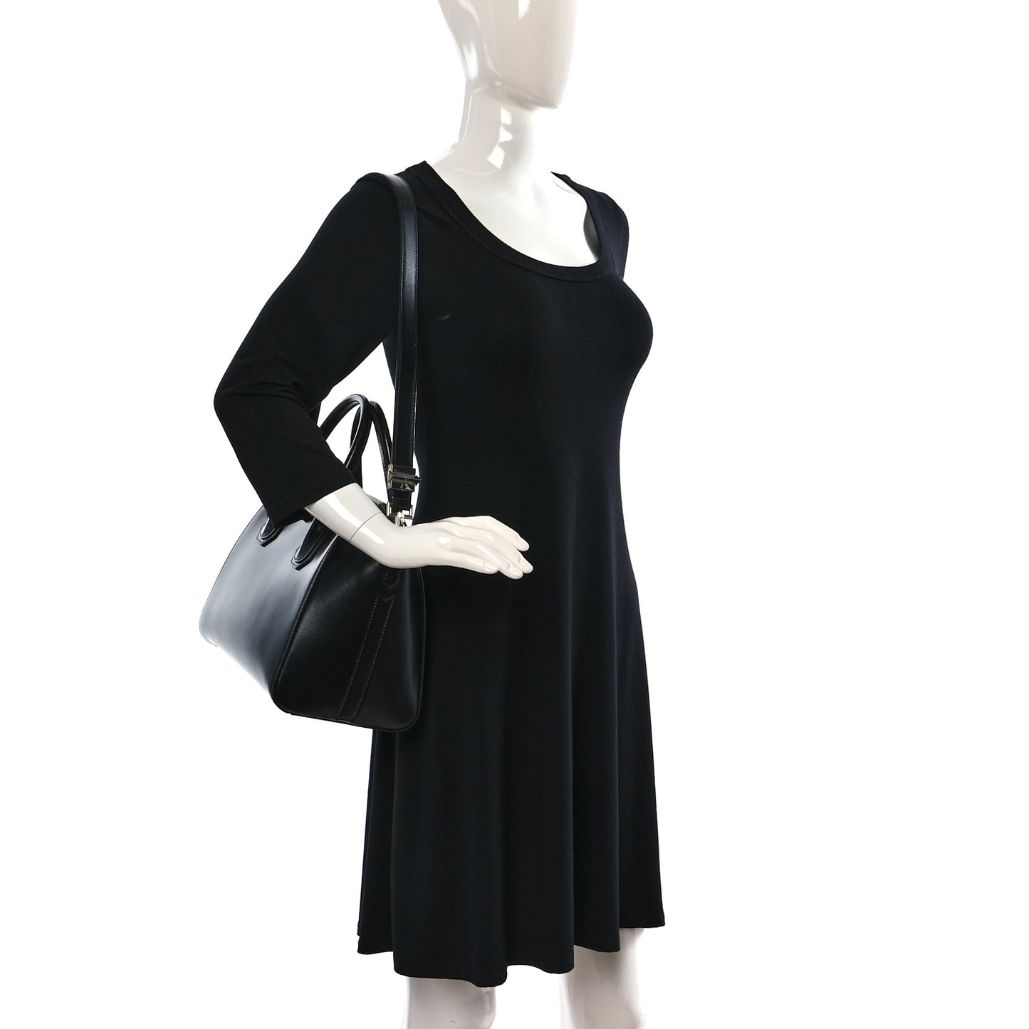 Shiny Lord Calfskin Small Antigona Black