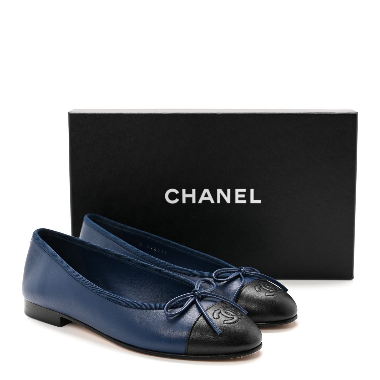 Lambskin Cap Toe CC Ballerina Flats 36 Dark Blue Black