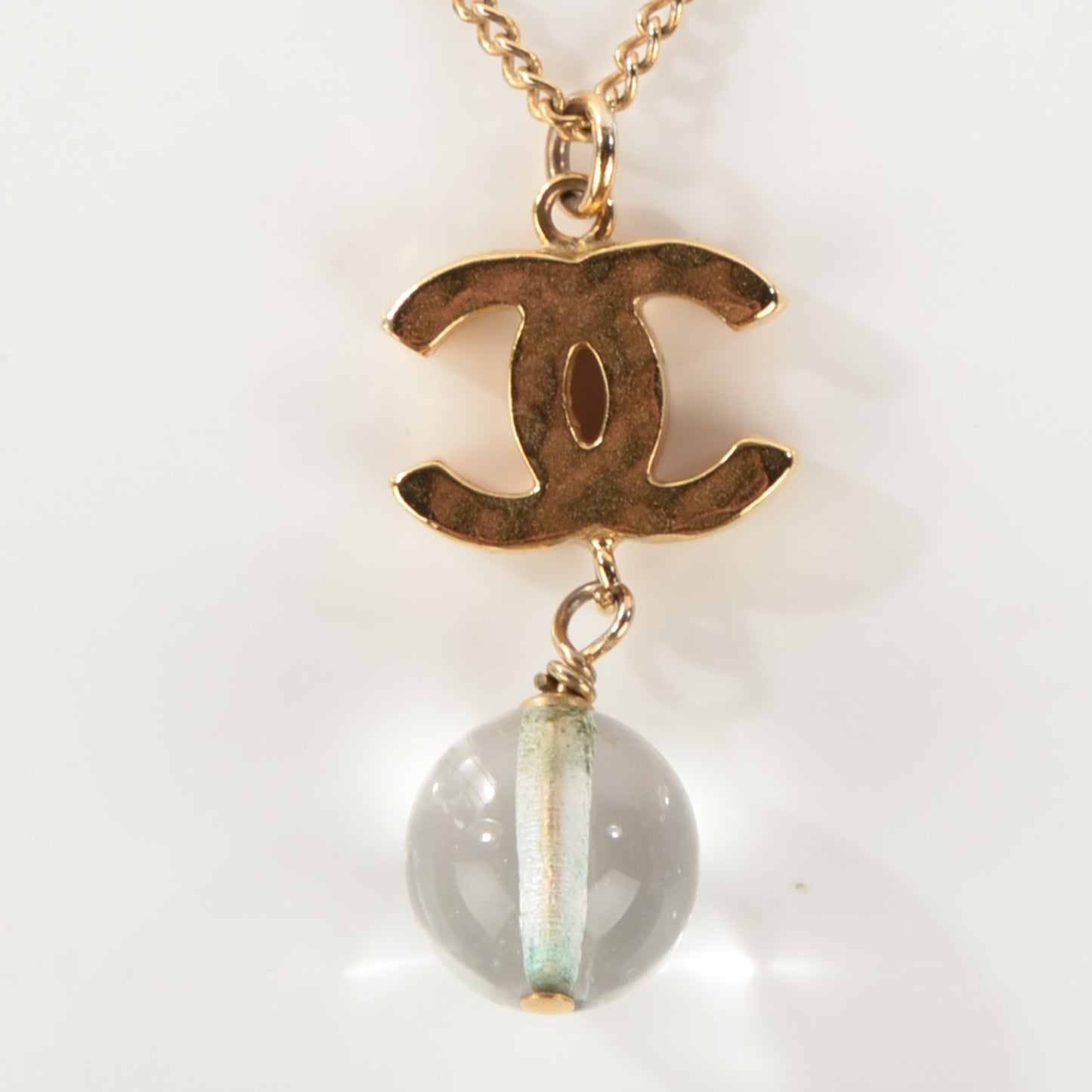 Enamel Hammered CC Bead Pendant Necklace Gold