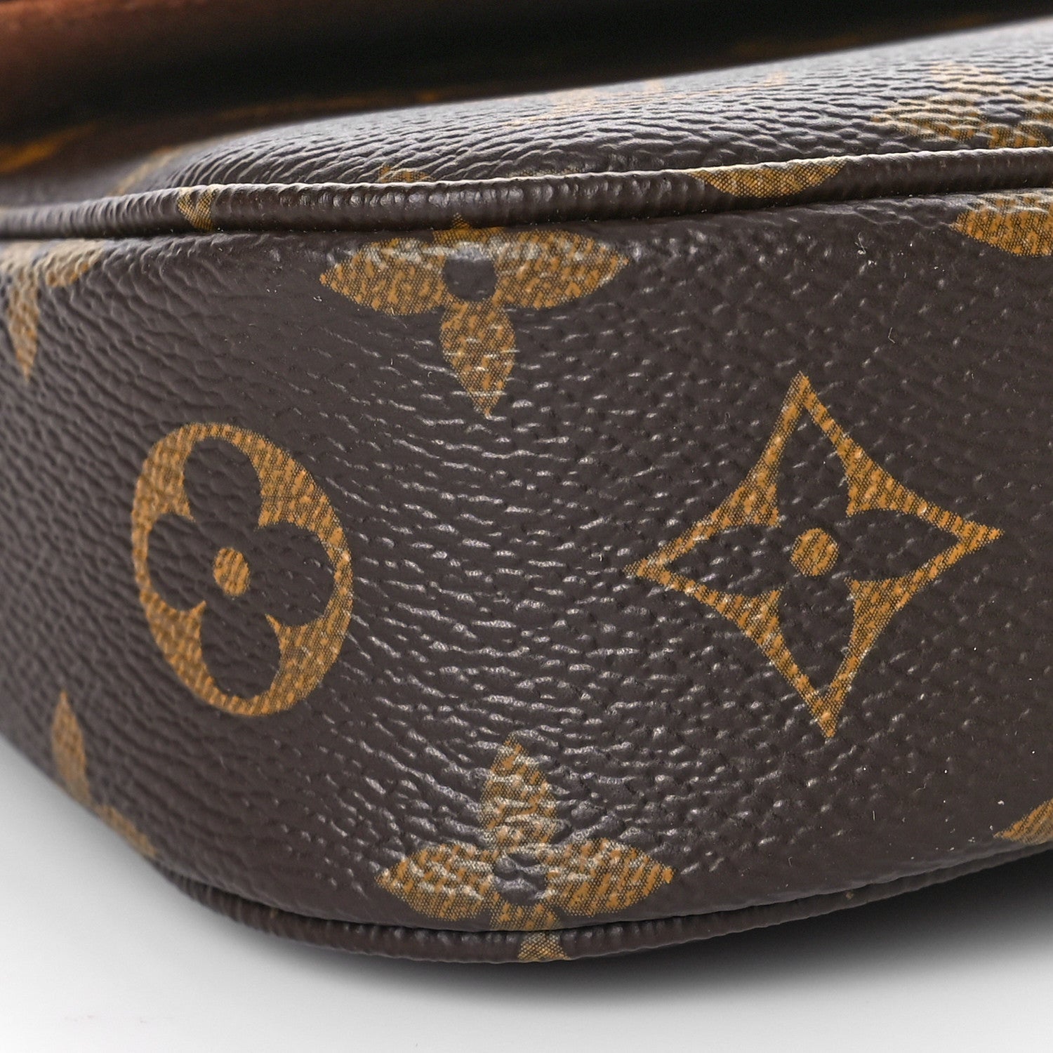 Louis Vuitton Monogram Ivy Wallet On Chain 7 of 9