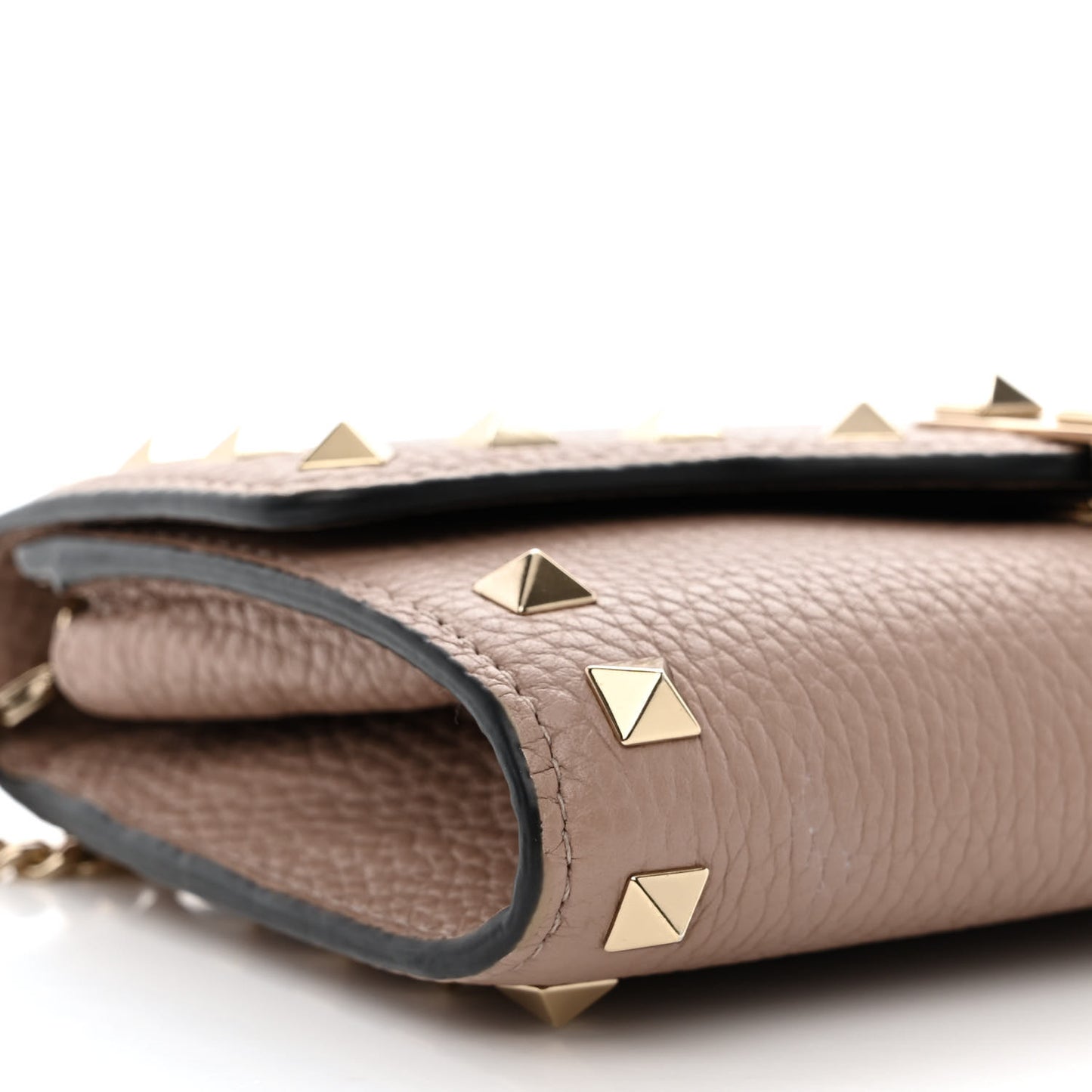 Pebbled Calfskin Rockstud Flip Lock Wallet On Chain Poudre