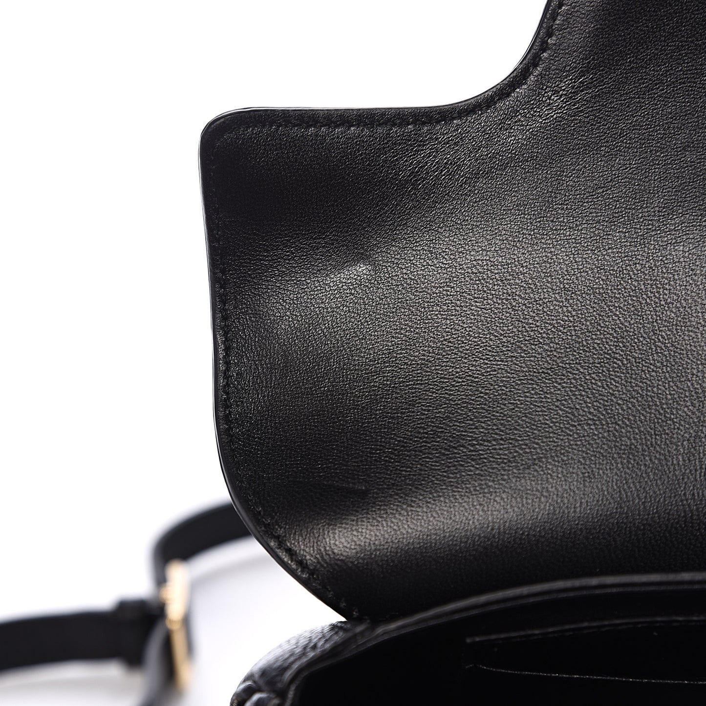Grained Calfskin Besace Small 16 Black