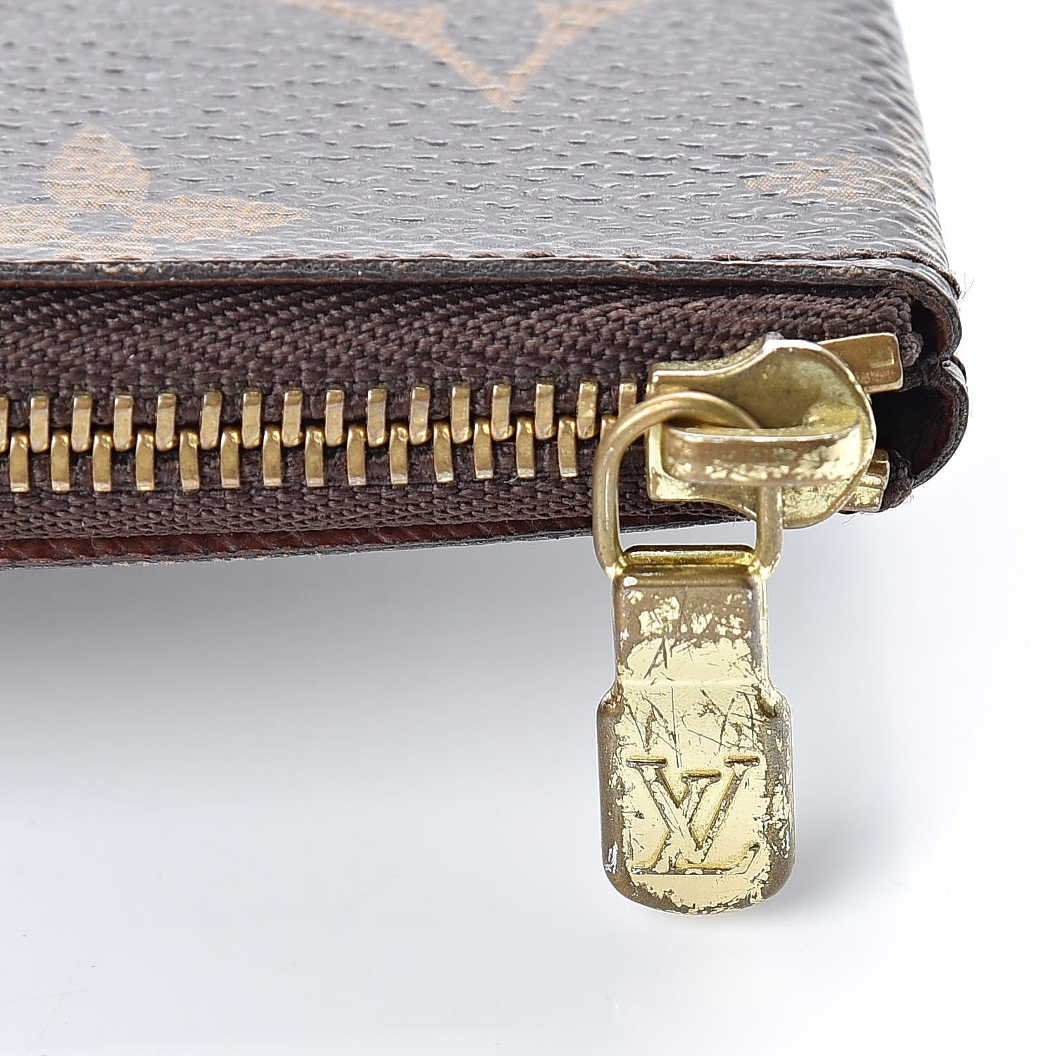 Louis Vuitton Monogram Key Pouch 7 of 7