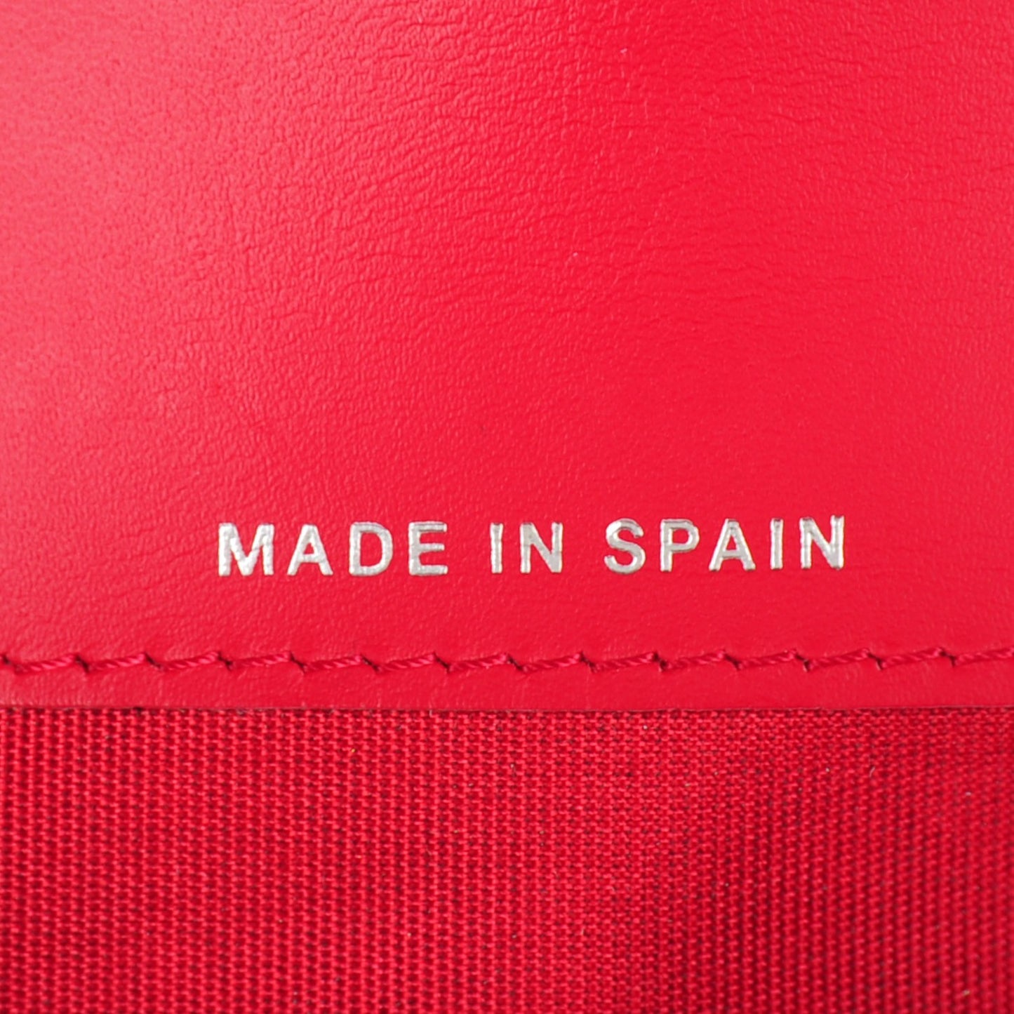 Caviar Timeless CC Yen Wallet Dark Pink