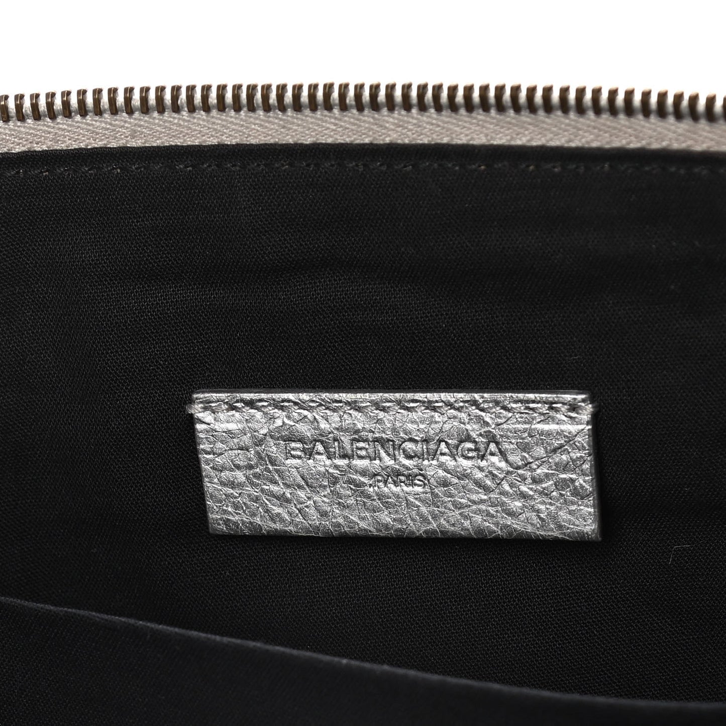 Agneau Classic Hardware Small Pouch Gris Aluminum