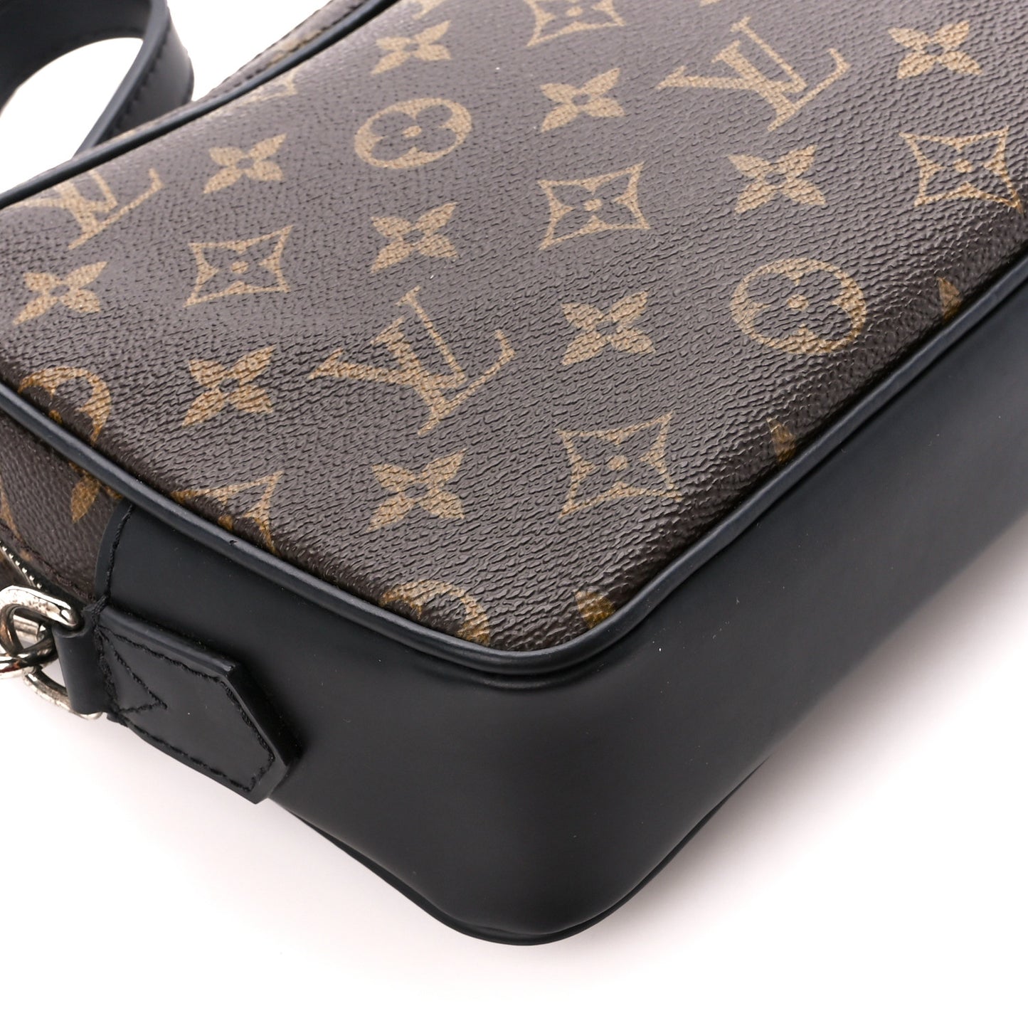 Monogram Macassar Kasai Clutch Black