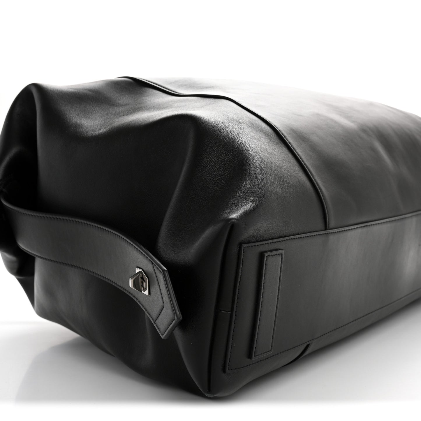 Smooth Calfskin Large Soft Antigona Black