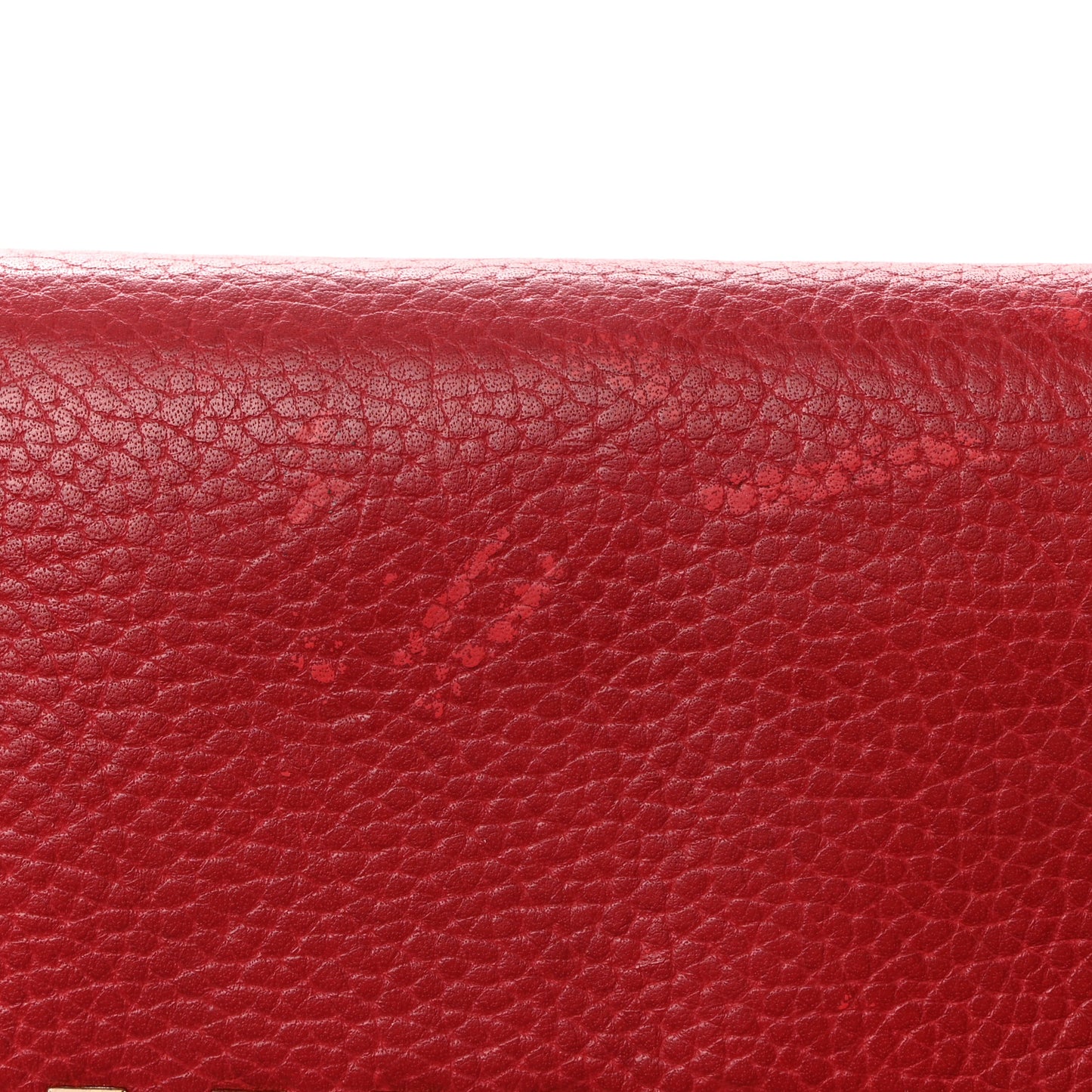 Pebbled Calfskin Rockstud Zip Around Wallet Rosso Valentino