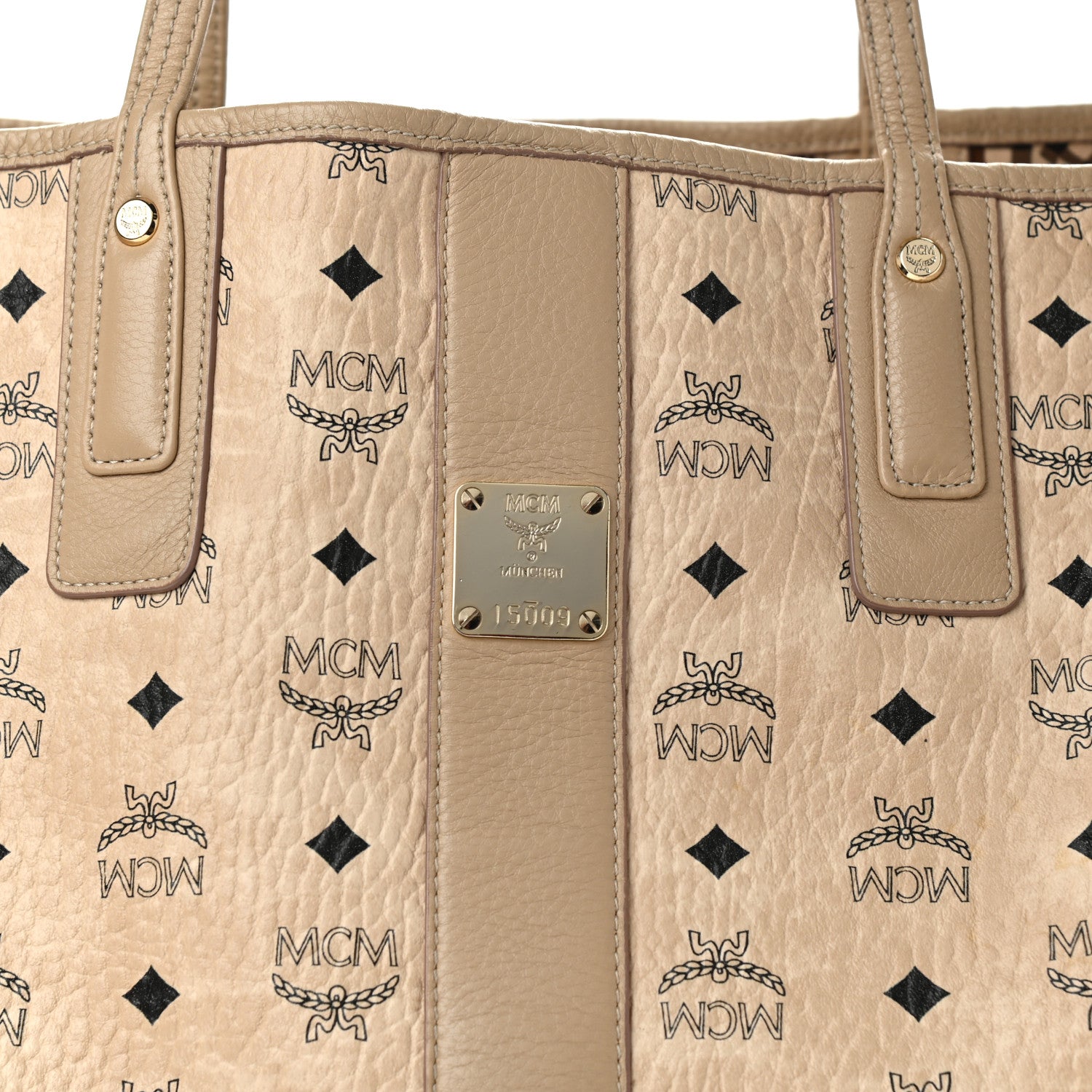MCM Visetos Medium Liz Reversible Shopper Tote Beige 10 of 16
